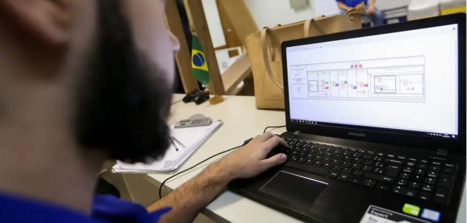 Novas-regras-para-emissao-de-notas-fiscais-por-MEIs-entram Novas-regras-para-emissao-de-notas-fiscais-por-MEIs-entram